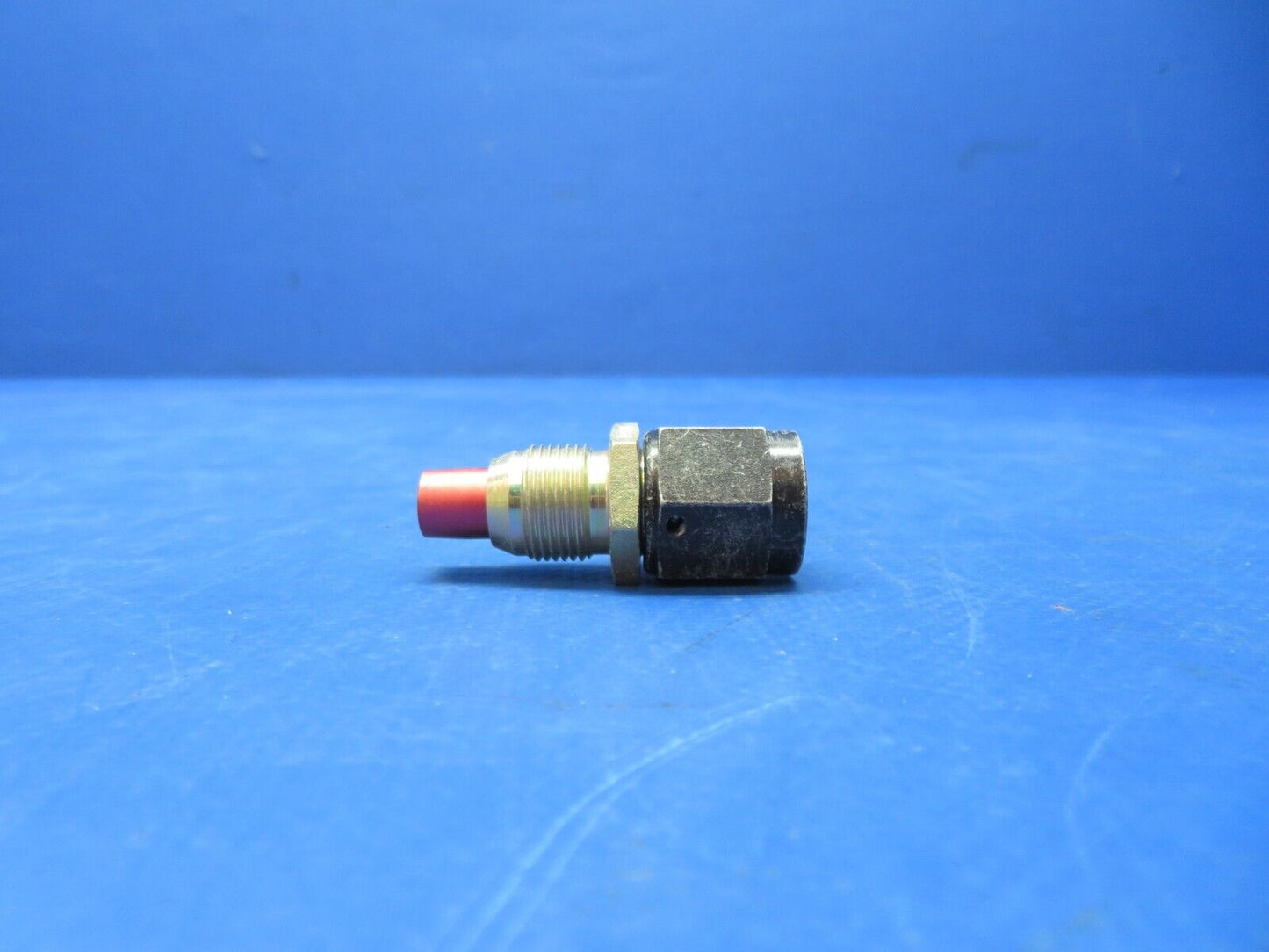 Eaton Nipple Assy P/N 526-6 NOS (0923-723)