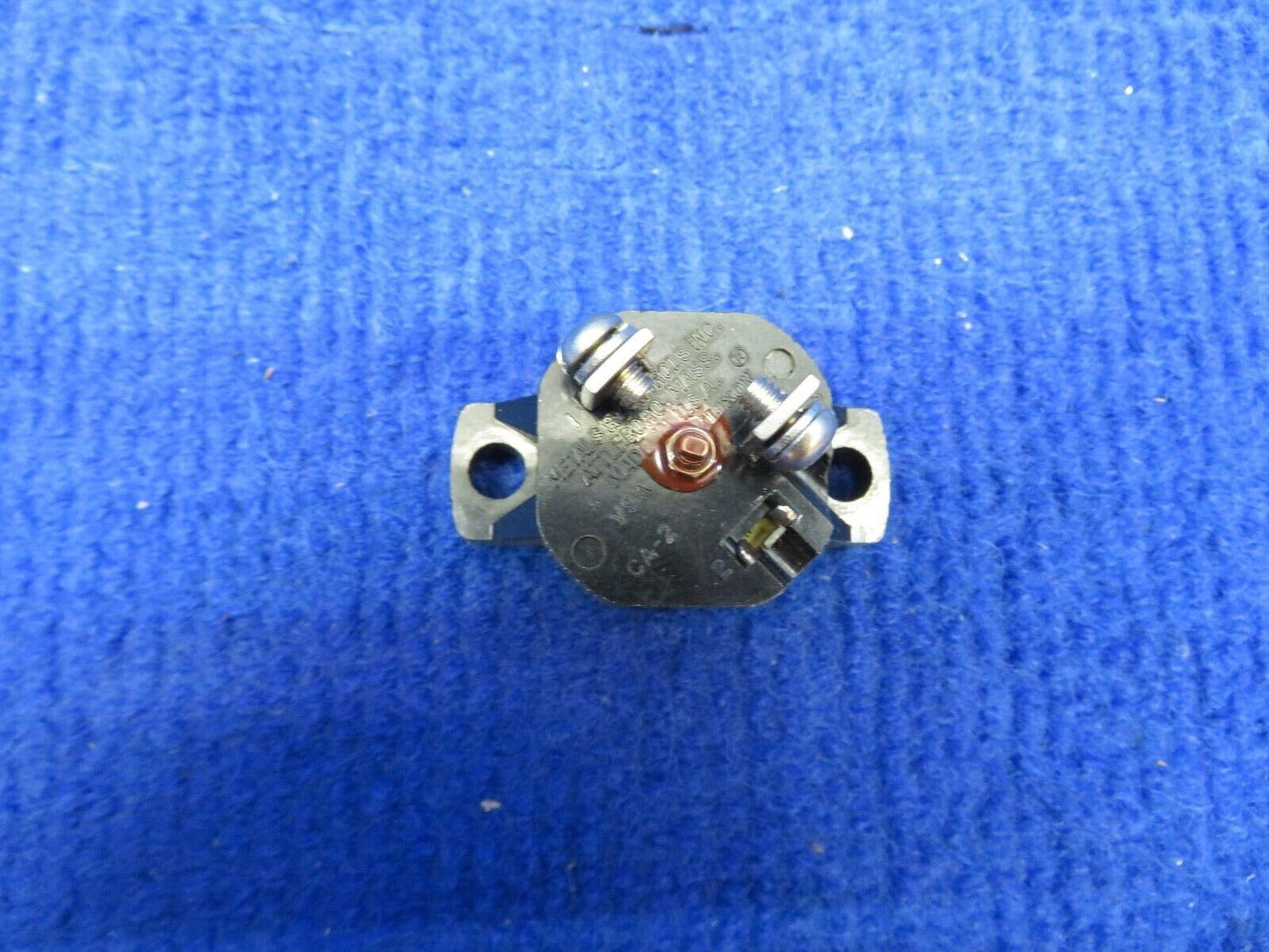 Cessna Breaker P/N CA2 NOS (0622-511)