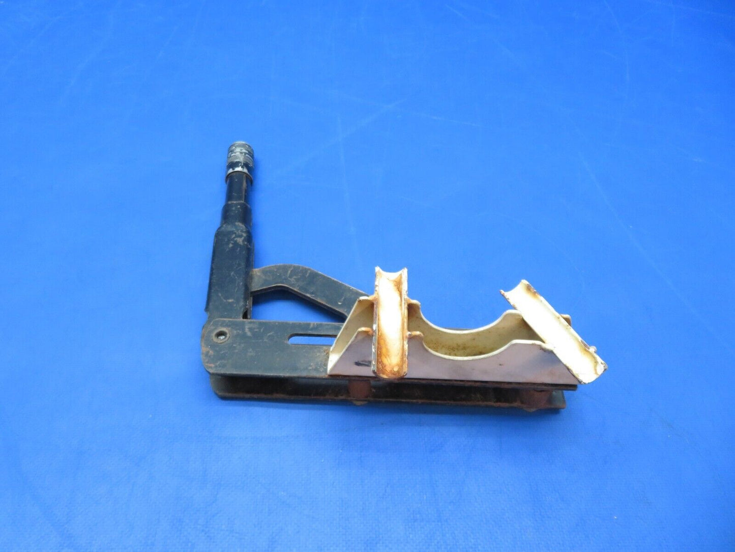 Cessna 188B AGpickup Fan Brake Lever Assy P/N 6110-C42-682 (0723-590)