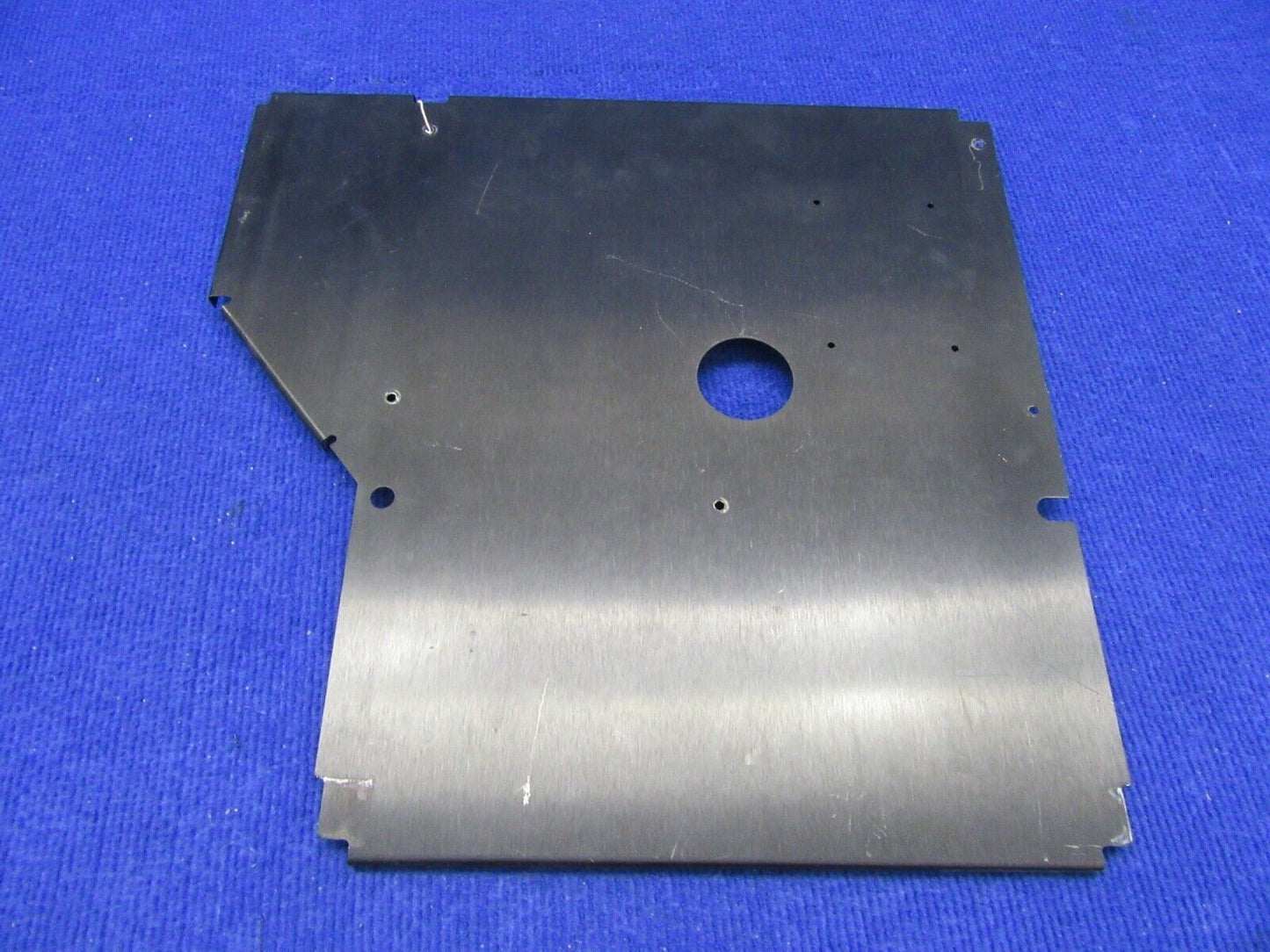 Cirrus SR-22 Kick Plate LH P/N 17996-001 (0122-382)