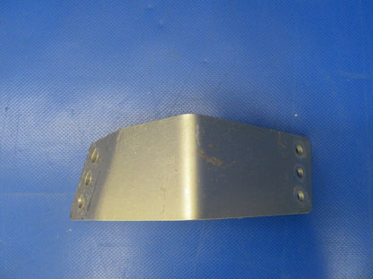 Diamond DA40-180 Seat Bracket Rear RH DA4-2520-64-00 (0319-97)