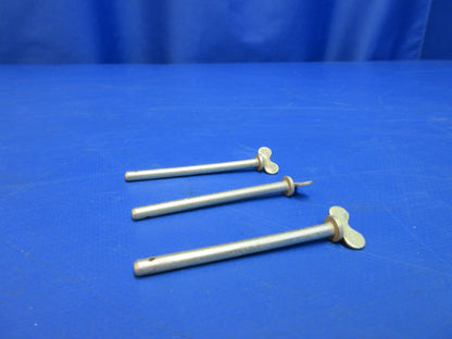 Piper Stud P/N 487-604 LOT OF 3 NOS (0923-918)