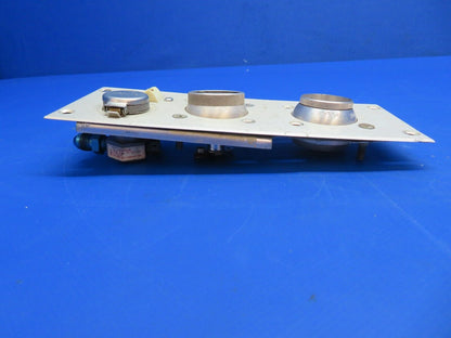 Cessna Wemac Air Vent / Light/ Oxygen Overhead Panel Assy P/N 2375-25 (0922-801)