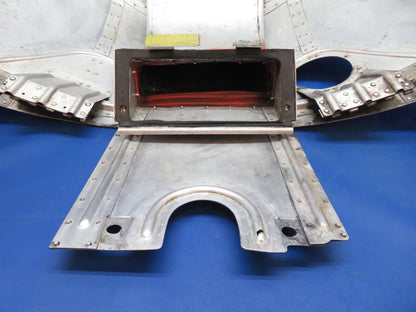 Damaged Cessna 182D / 182 LWR Cowl Assy P/N 0752031-28 (0923-581)