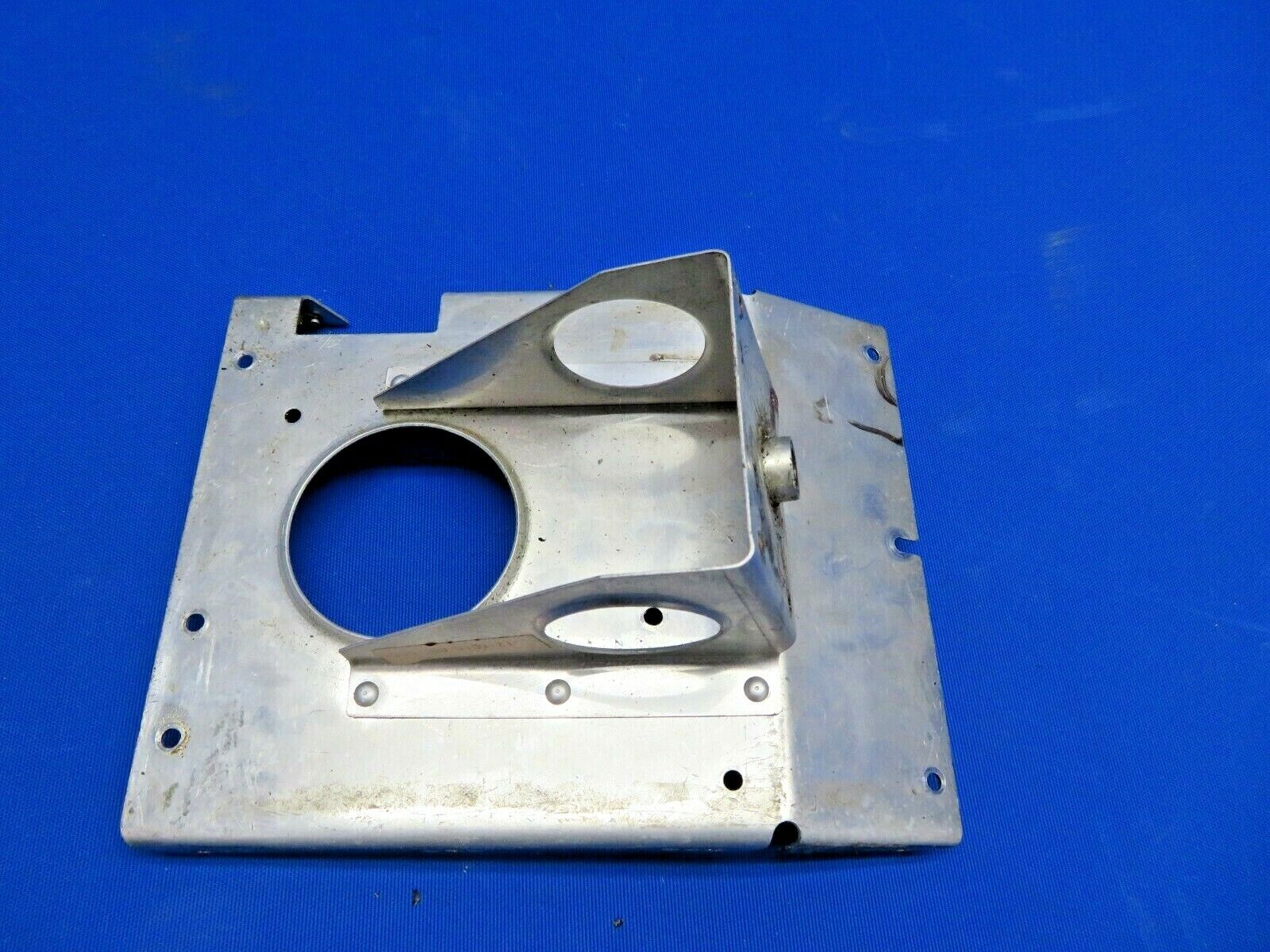 Cessna 210L Fuel Control Bracket Assembly P/N 1261455-1 (0820-405)