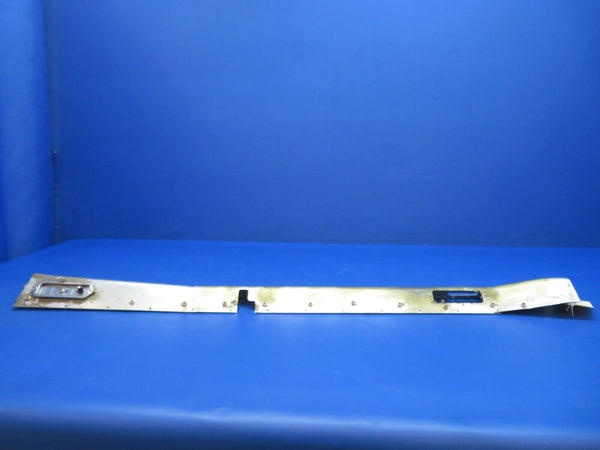 Piper PA-34-200T Seneca II LH Cabin Heat Duct Assy P/N 37161-00 (0223-938)