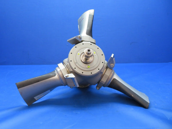 Diamond DA-42 / LH Rotating MT Propeller MTV-12-B-C-F P/N CFL183-59b (0623-611)