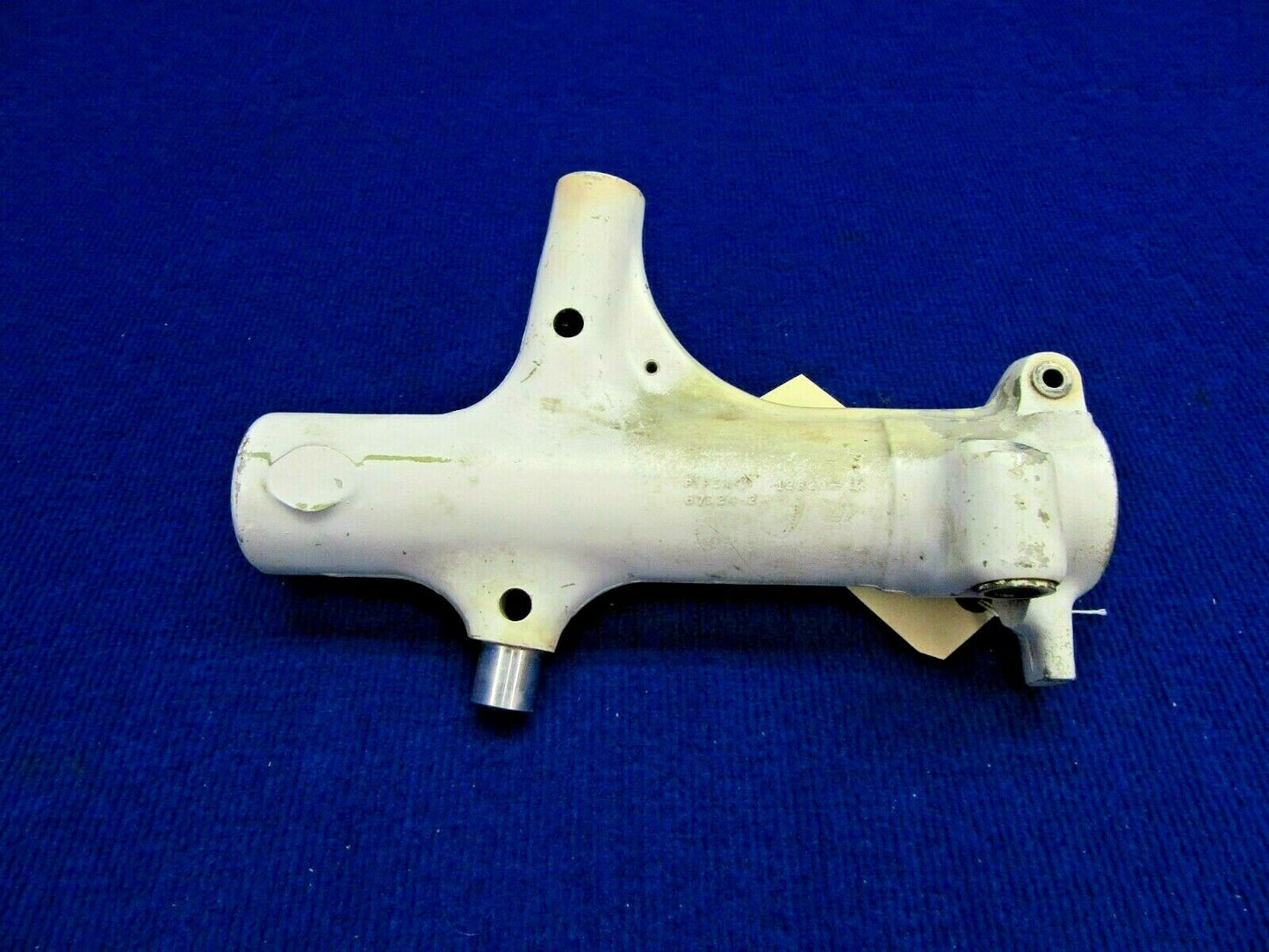 Piper Gear Trunnion Housing P/N 667924-2, 12620-13 (1221-461)