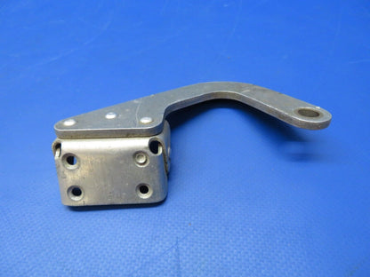 Cessna 210 / 210A RH Nose Gear Door Arm & Angle Assy P/N 1213252-1 (1122-432)