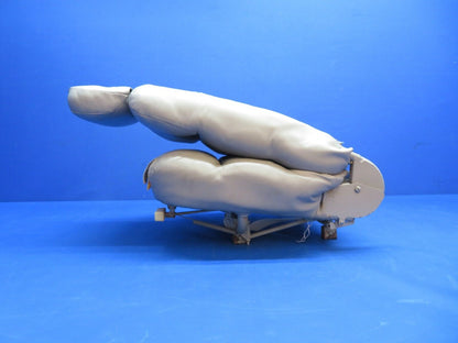 Cessna 310 / 310Q Cessna Center LH Seat Grey Leather P/N 0812874-3 (0823-674)