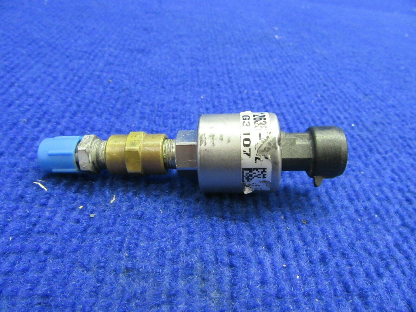 Cirrus SR-22 Oil Pressure Transducer P/N 12635-002 (0122-461)