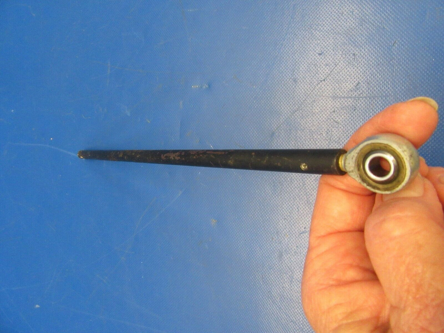 Piper PA-32-300 Cherokee Six Rod Aileron 62766-00 62766-000 (0819-136)