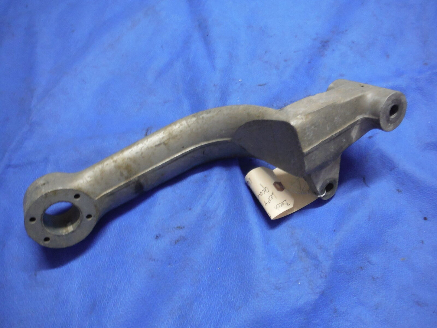 Beech Musketeer Left Main Nose Fork  P/N 169-810010  (415-22)