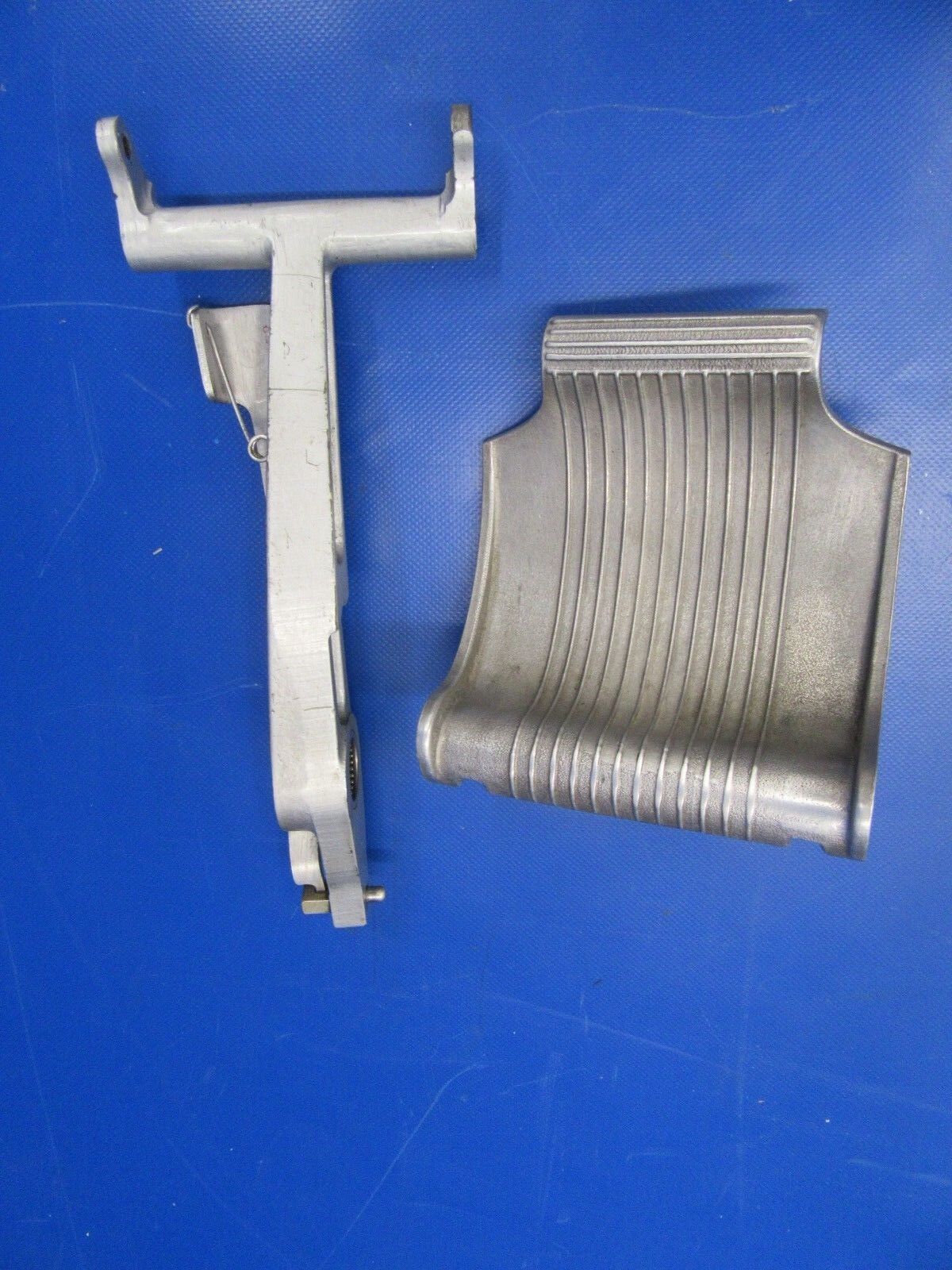 Beech Baron 58P Pilot Rudder Pedal OTBD P/N 002-524010-25 (0418-68)