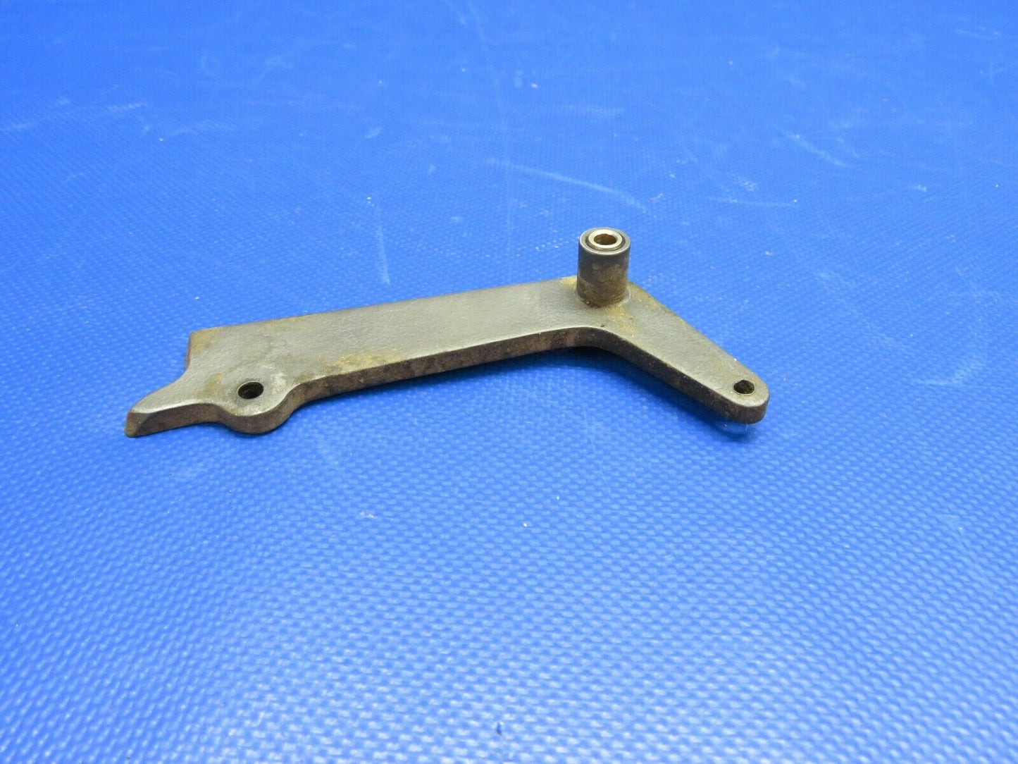 1960 Cessna 210 Uplock Hook LH Main Gear P/N 1241023-1 (0221-196)