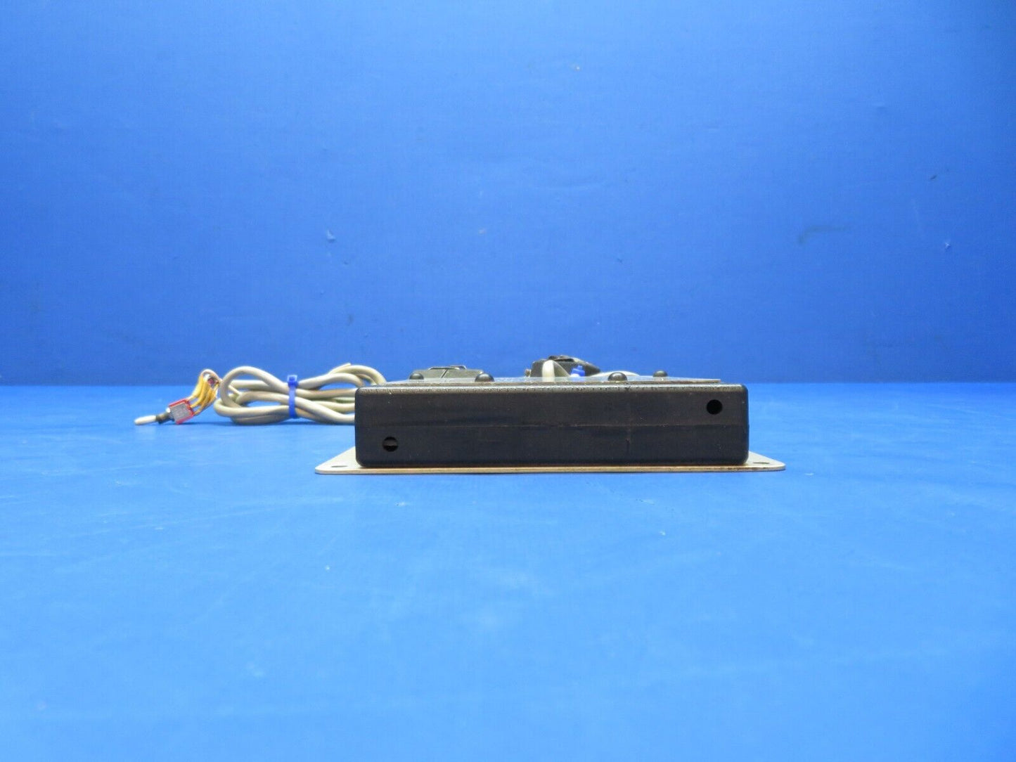 Cessna 310 / 310Q Woodward Propeller Synchronizer w/Switch P/N 213433 (0823-710)