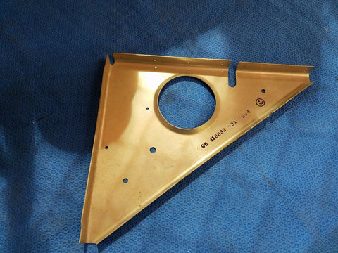 Beech Baron Aileron Pulley Bracket LH P/N 96-410032-31 (0416-89)