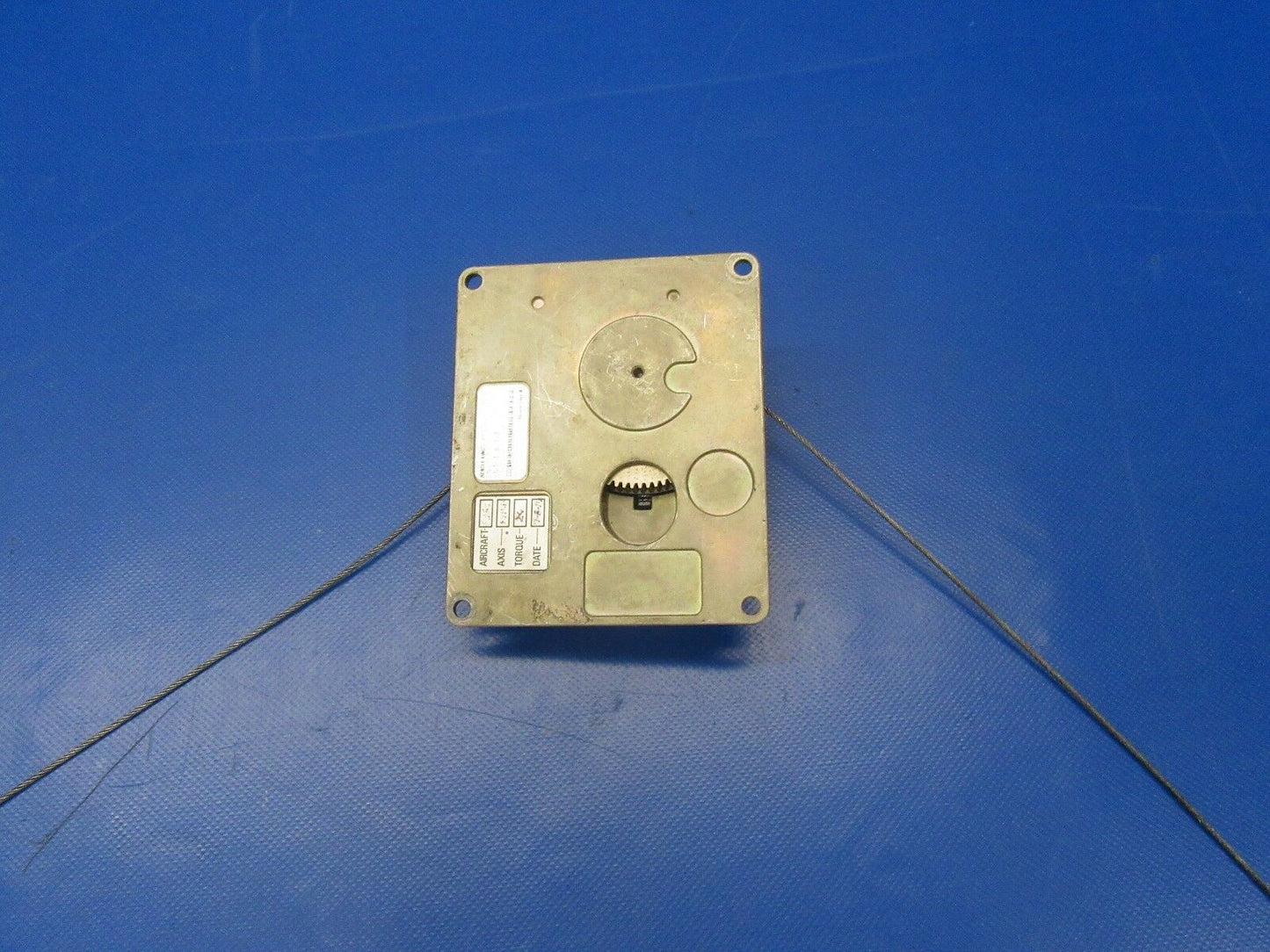 Cessna R182 Pitch Servo / King KM-275 Servo Mount P/N 065-0030-00 (0817-42)