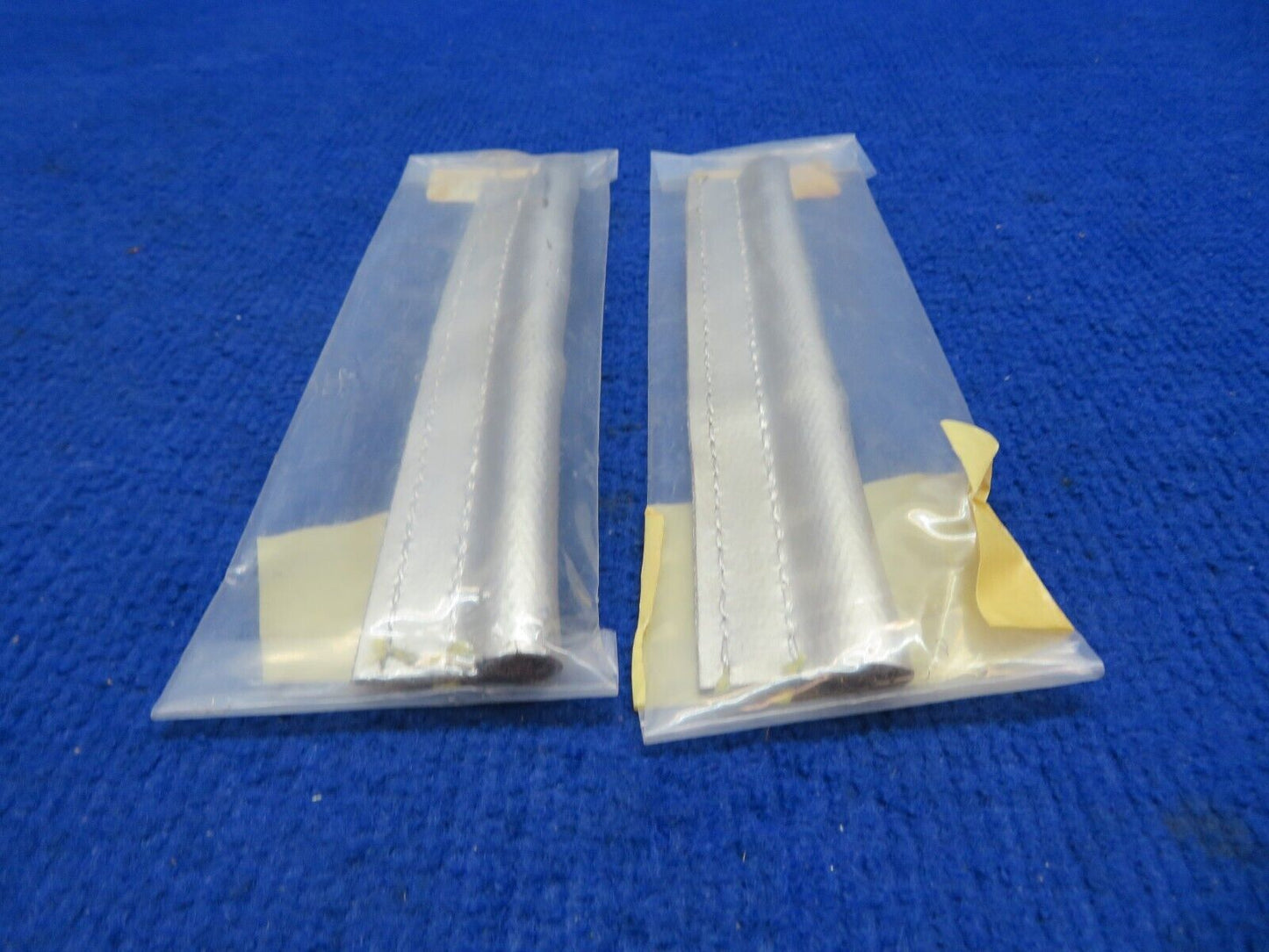 Beechcraft Seal P/N 45A97029-025 LOT OF 2 NOS (0622-44)