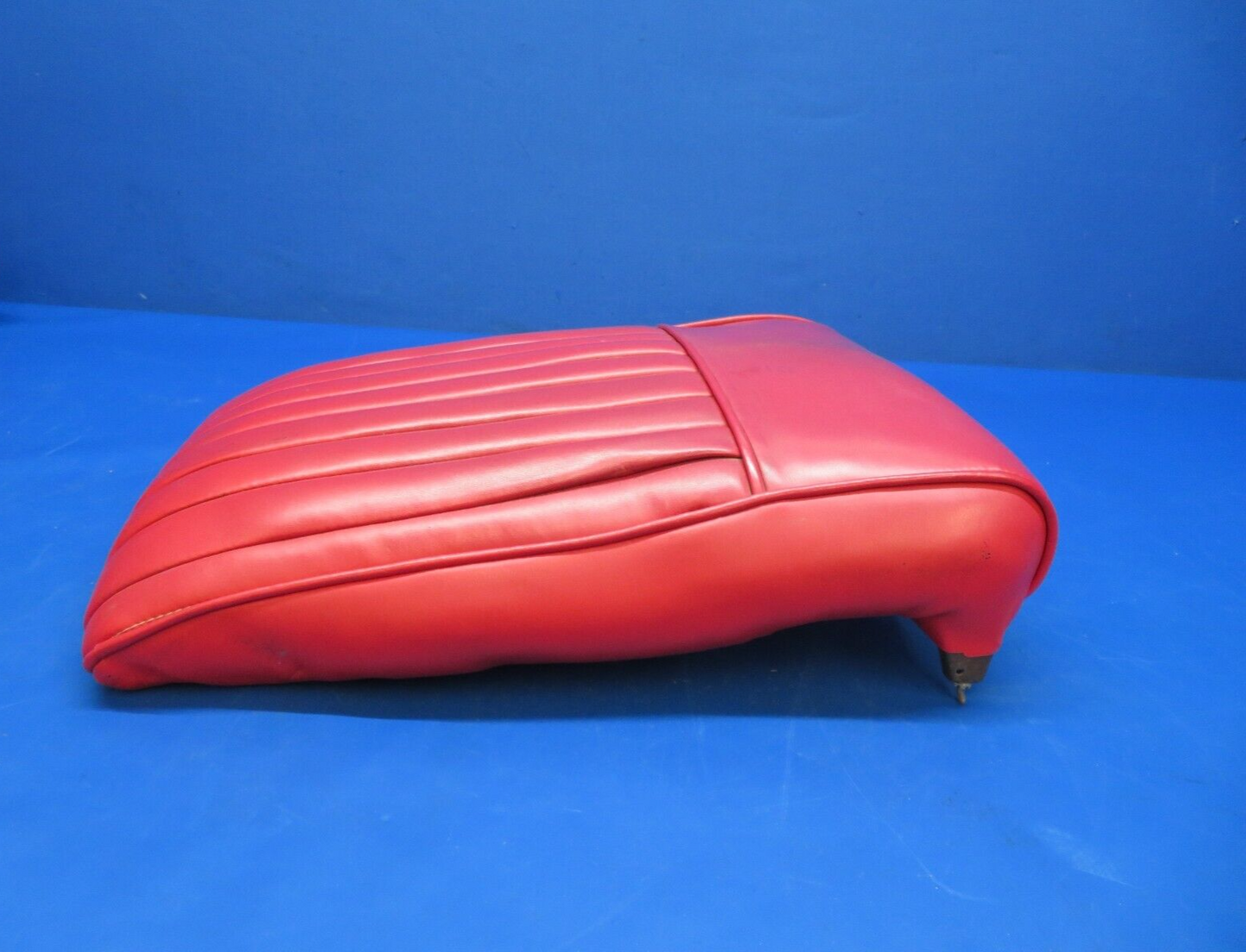 Cessna 120 Seat Assy Red Vinyl P/N 0413185, 0413185-1, 0411736 (0423-40)