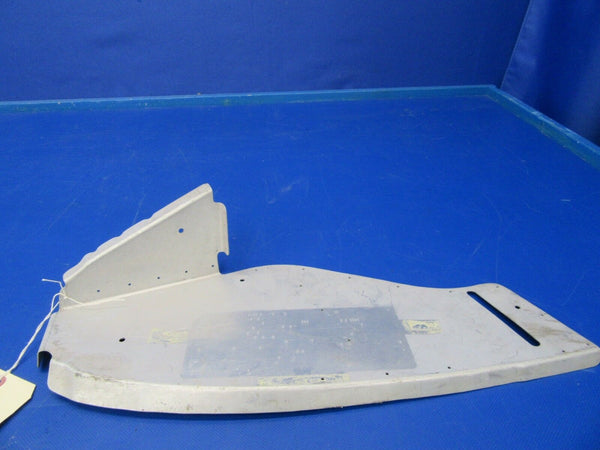 Cessna Bracket Gear Well LH NOS P/N 0813000-25 (0918-291)