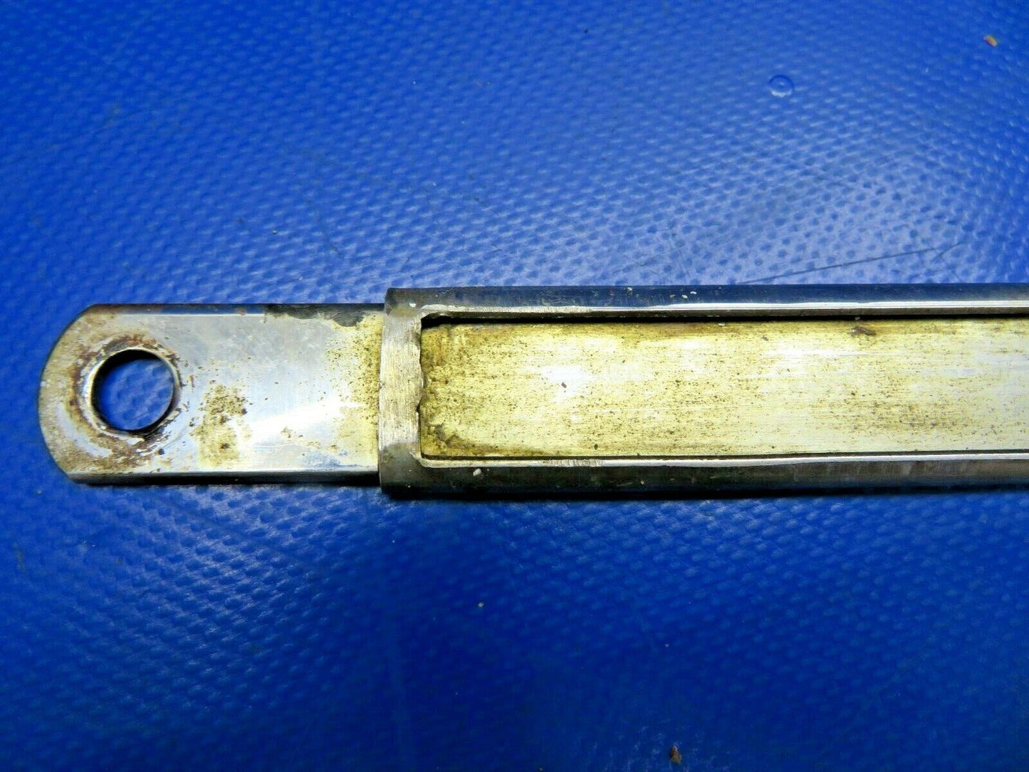 Cessna 310P Baggage Door Stop Nacelle P/N 0811488-8 (0620-771)