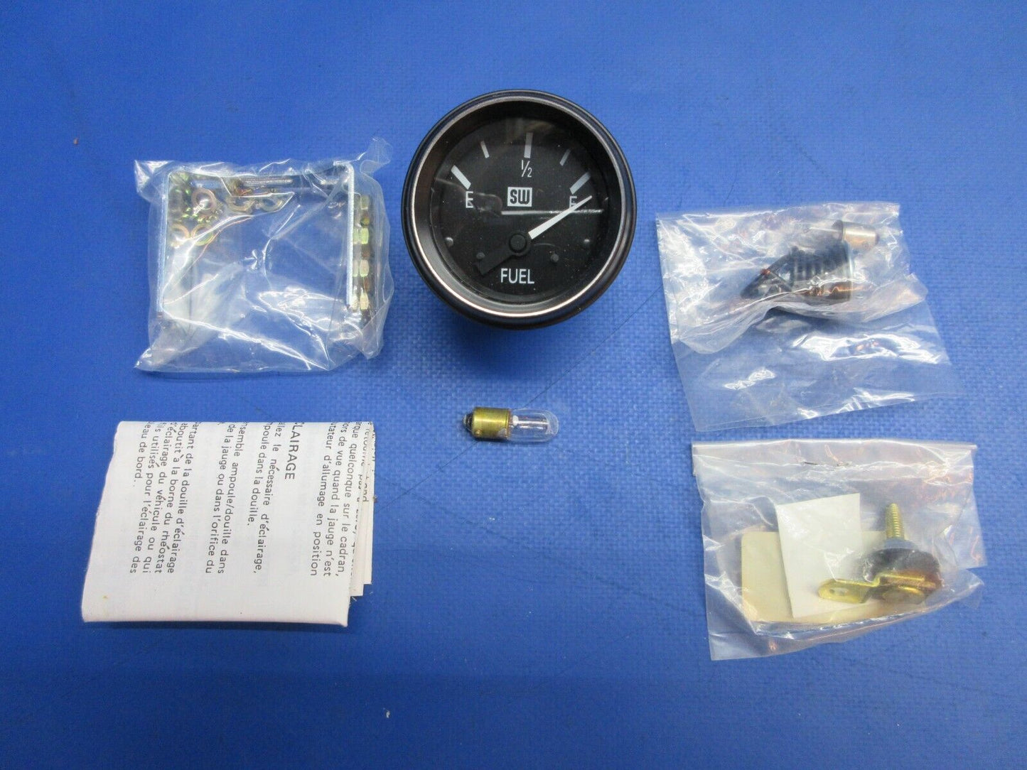 Stewart Warner Fuel Level Indicator 12V P/N 284M, 823835 NOS (0523-577)