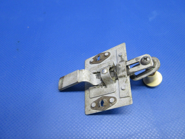 Cessna 172 Cabin Door Thumb Latch Assy P/N 0411590-1 (0224-1167)