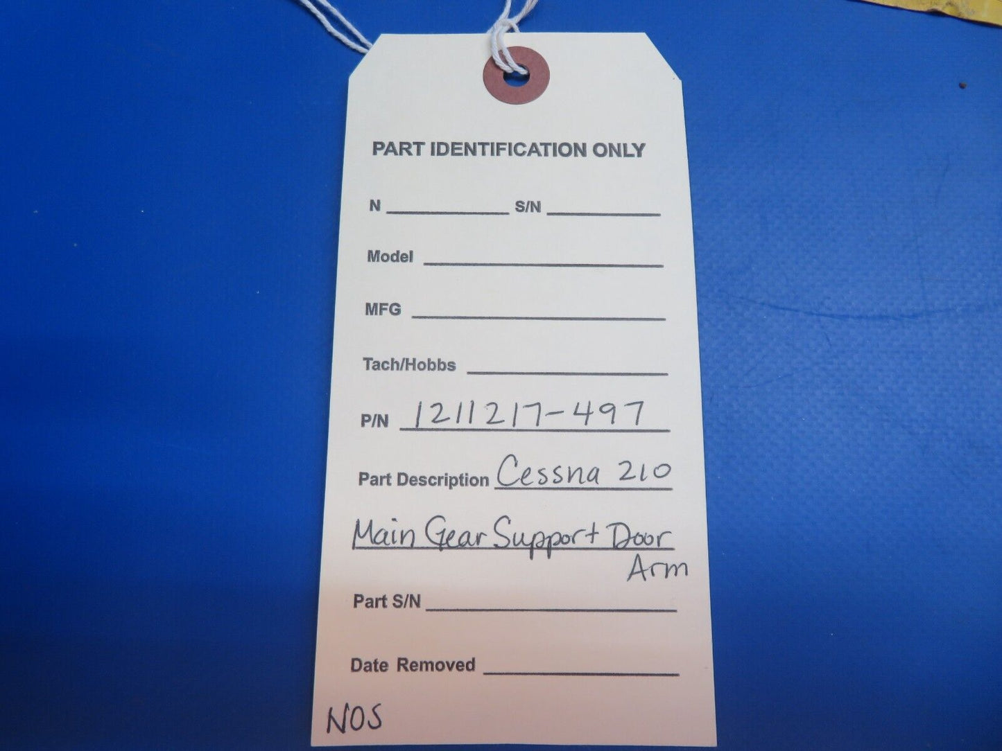 Cessna 210 Main Gear Support Door Arm P/N 1211217-1 (1122-663)