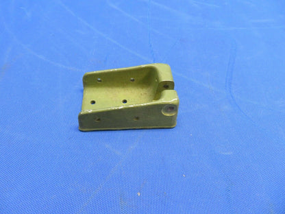 Piper Main Gear Cylinder Bracket P/N 67071-00 (1120-138)