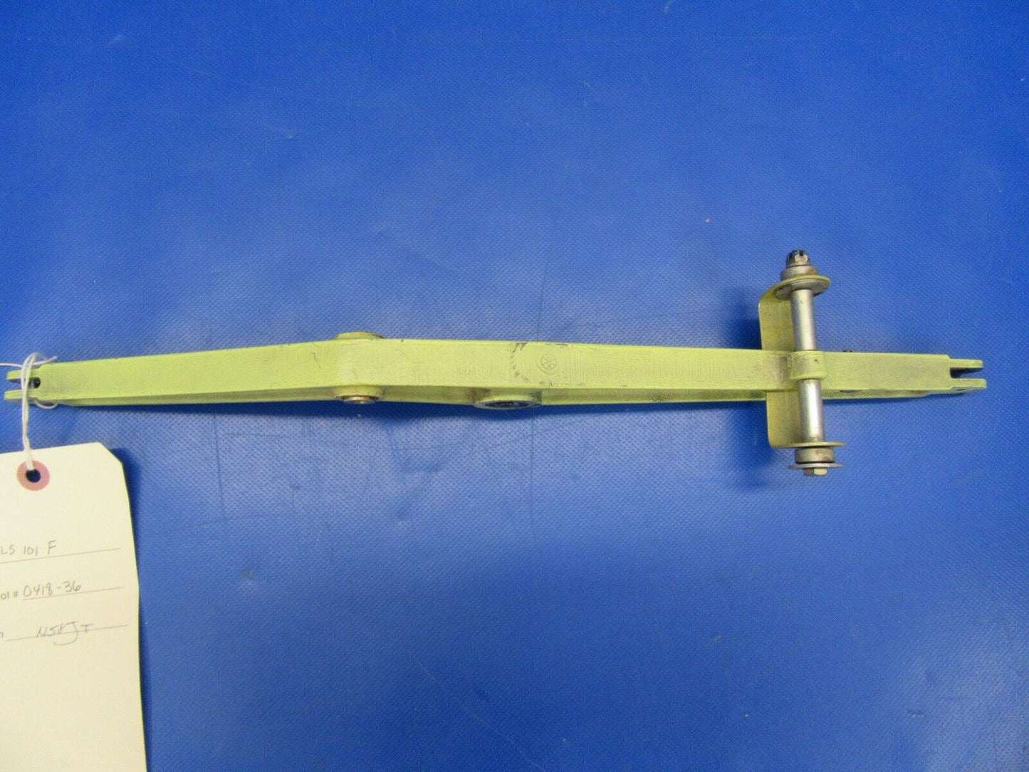 Beech Baron 58P Bellcrank Elevator P/N 002-524024-31 (0418-36)