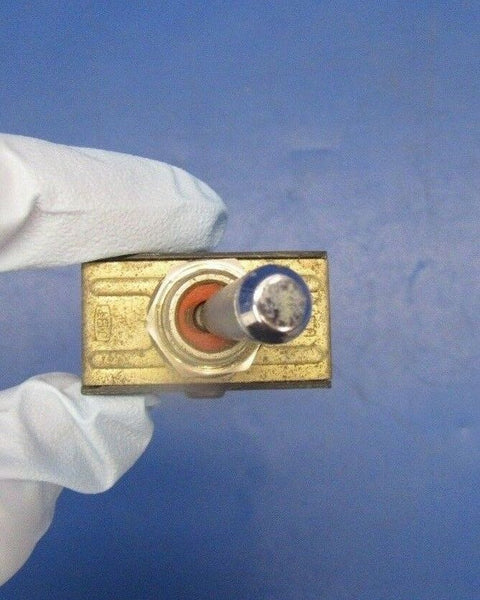 Beech B24R Sierra Toggle Switch P/N 35-380053-3 (0618-400)