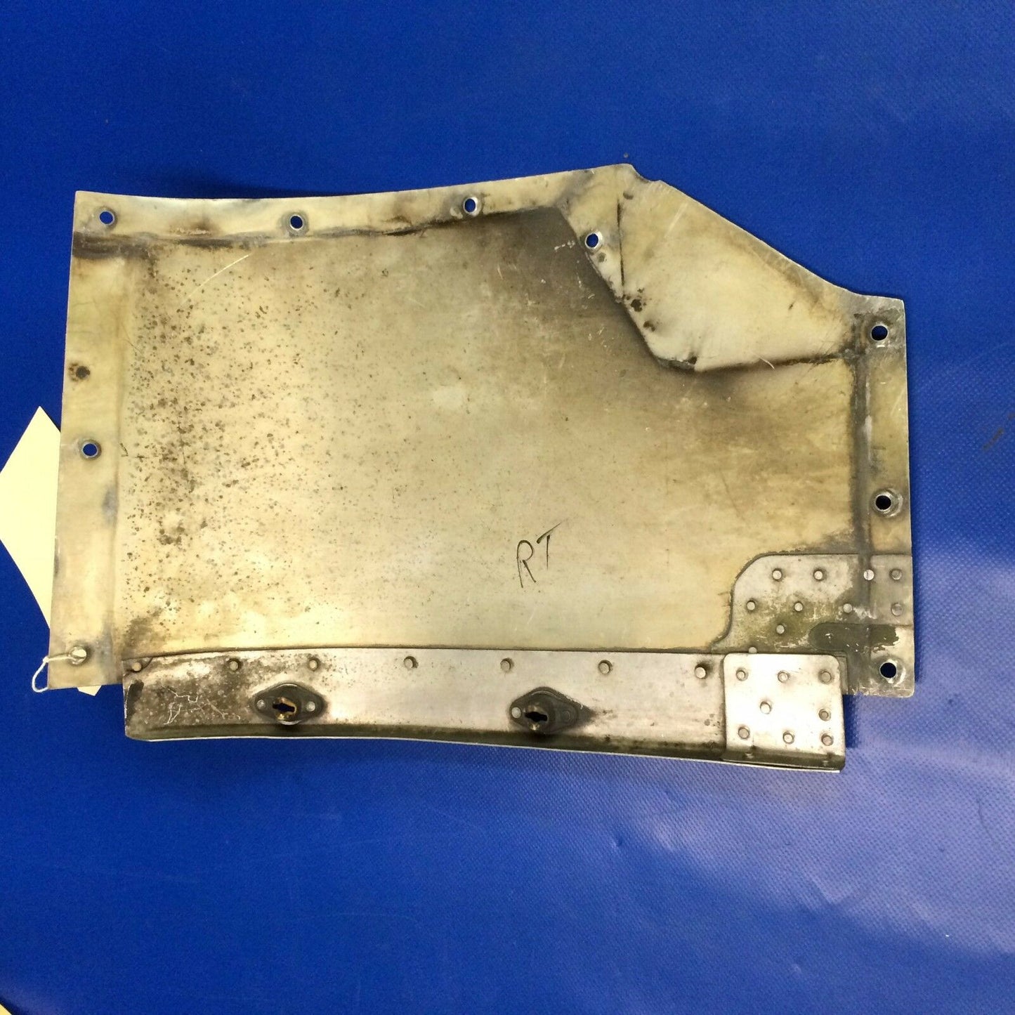 Beech Baron 58 Door Assy Aft Cowl RH P/N 96-910011-180 (1116-140)