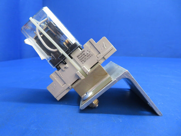 Piper Aerostar 602P Relay Assy P/N KHS-17D11, 1A487 LOT OF 7 (0123-985)