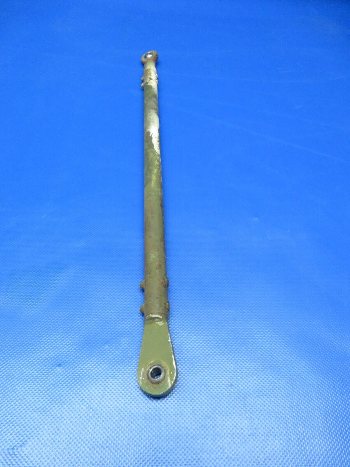 Early Cessna 310 / 310B AFT Tube Assy MG Retract P/N 0840125-200 (1223-228)
