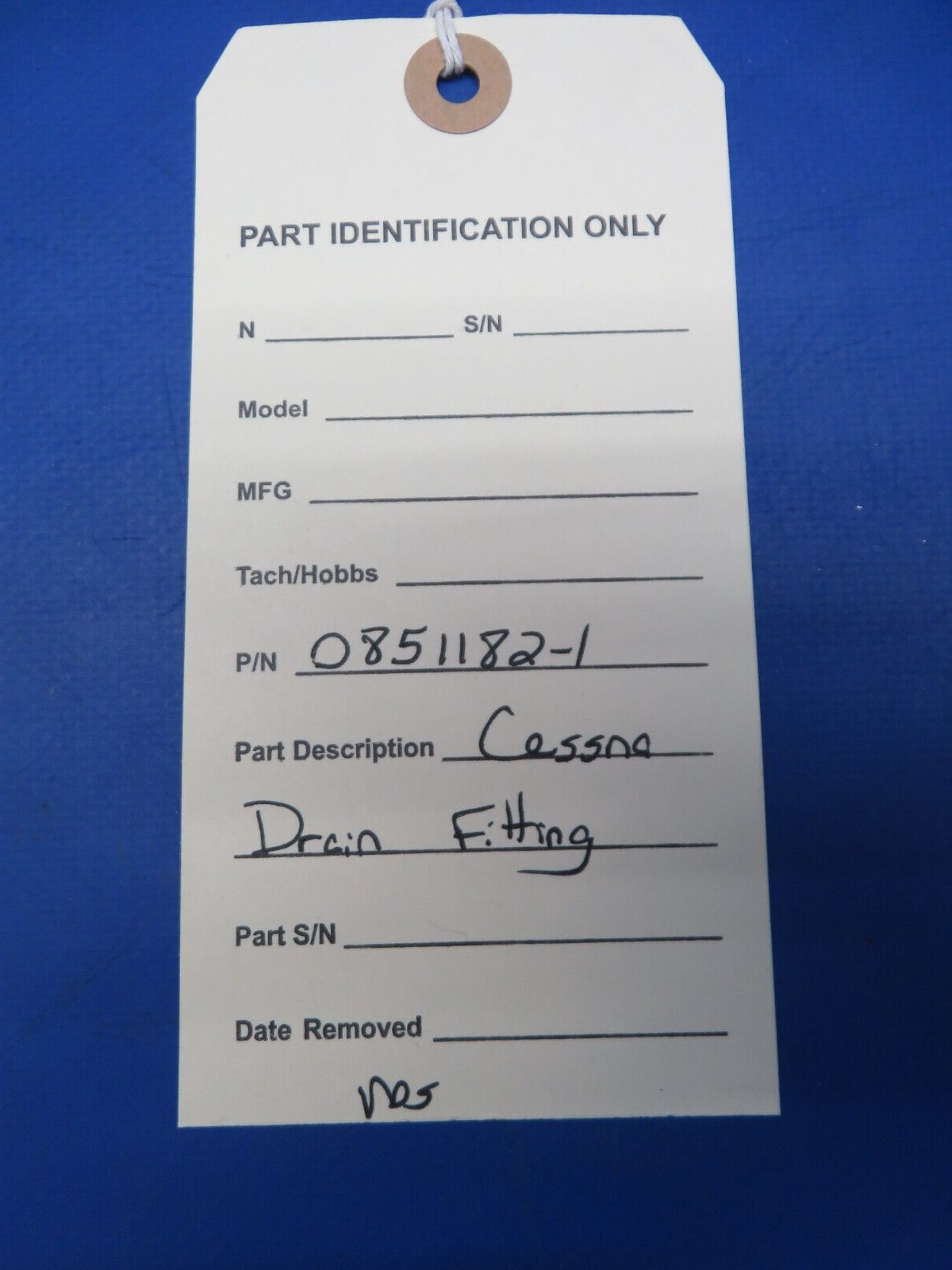 Cessna Drain Fitting P/N 0851182-1 NOS (0923-728)