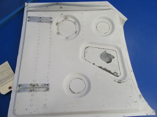 Cessna 310 / T310Q Main Gear Door Assy RH INBD P/N 0826002-210 (0619-199)