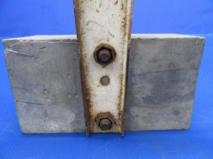 Cessna 310 / T310Q Elevator Bellcrank Yoke & Weight 0861171-2 (0619-128)