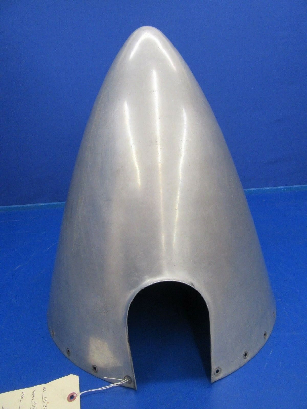 Embraer EMB-110 P2 Bandeirante Bandit Propeller Spinner (0918-270)