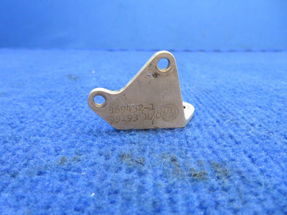 Accessory Support Bracket P/N 869432-1 (0822-360)