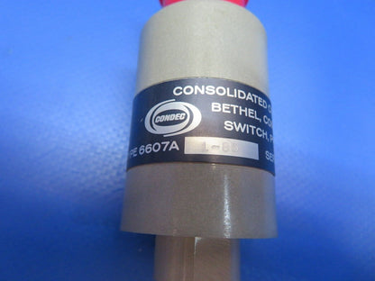 Consolidated Controls Pressure Switch P/N 6607A-1-85 NOS (0922-54)