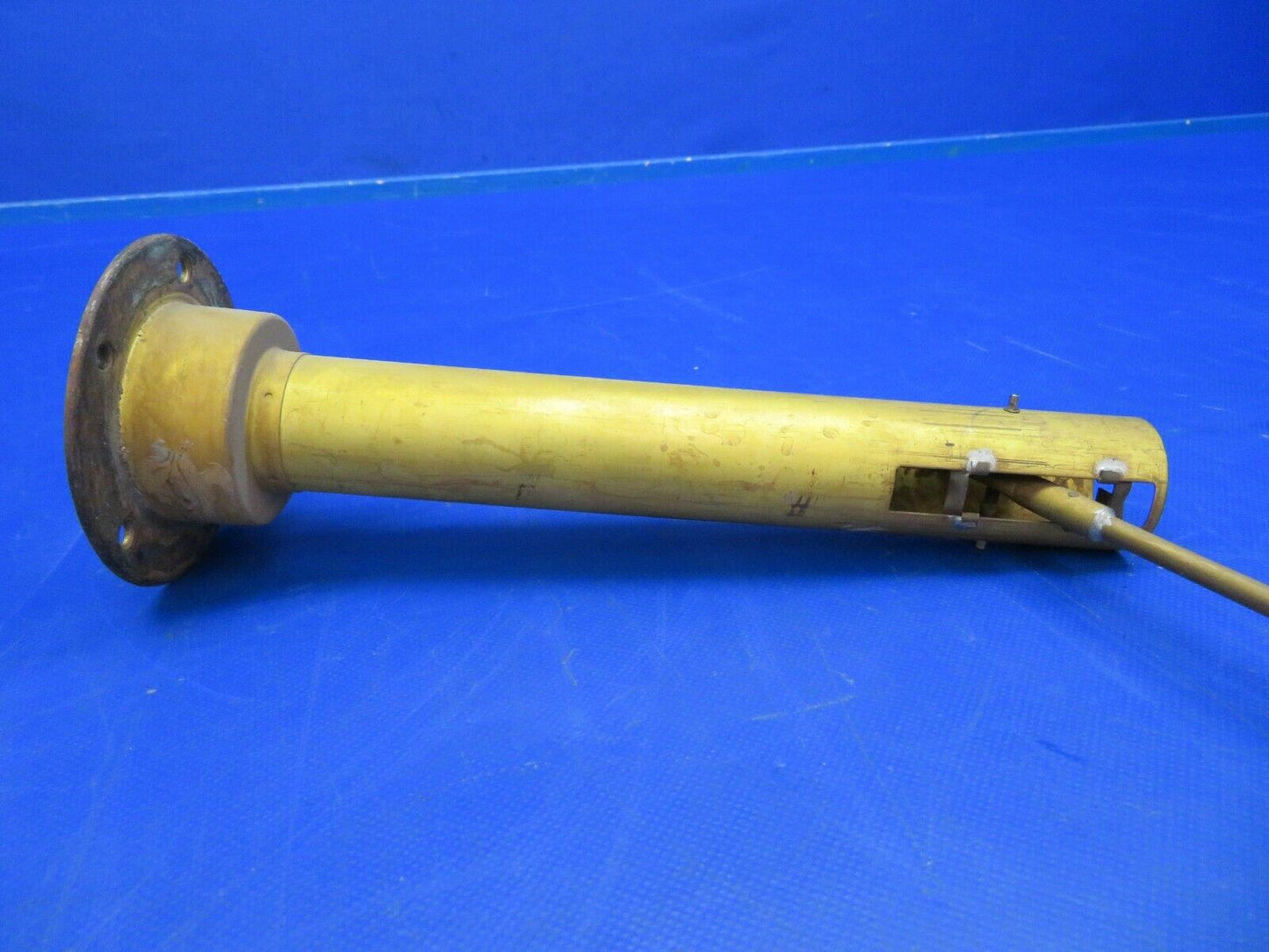 Cessna 310P Fuel Gauging Tank Unit / Fuel Transmitter EA470B-2340 (0720-320)