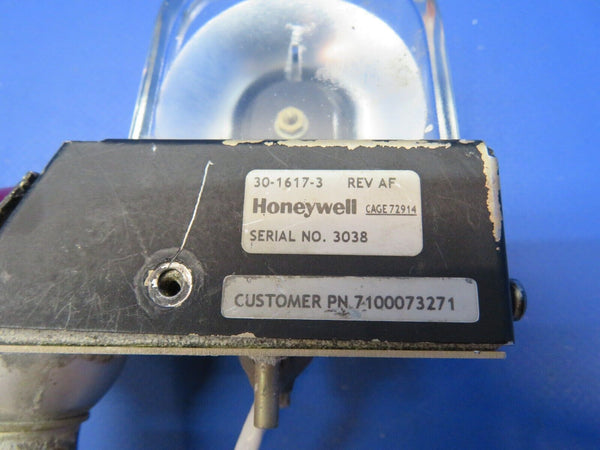 Honeywell Navigation Light P/N 30-1617-3 FOR PARTS (1122-406)