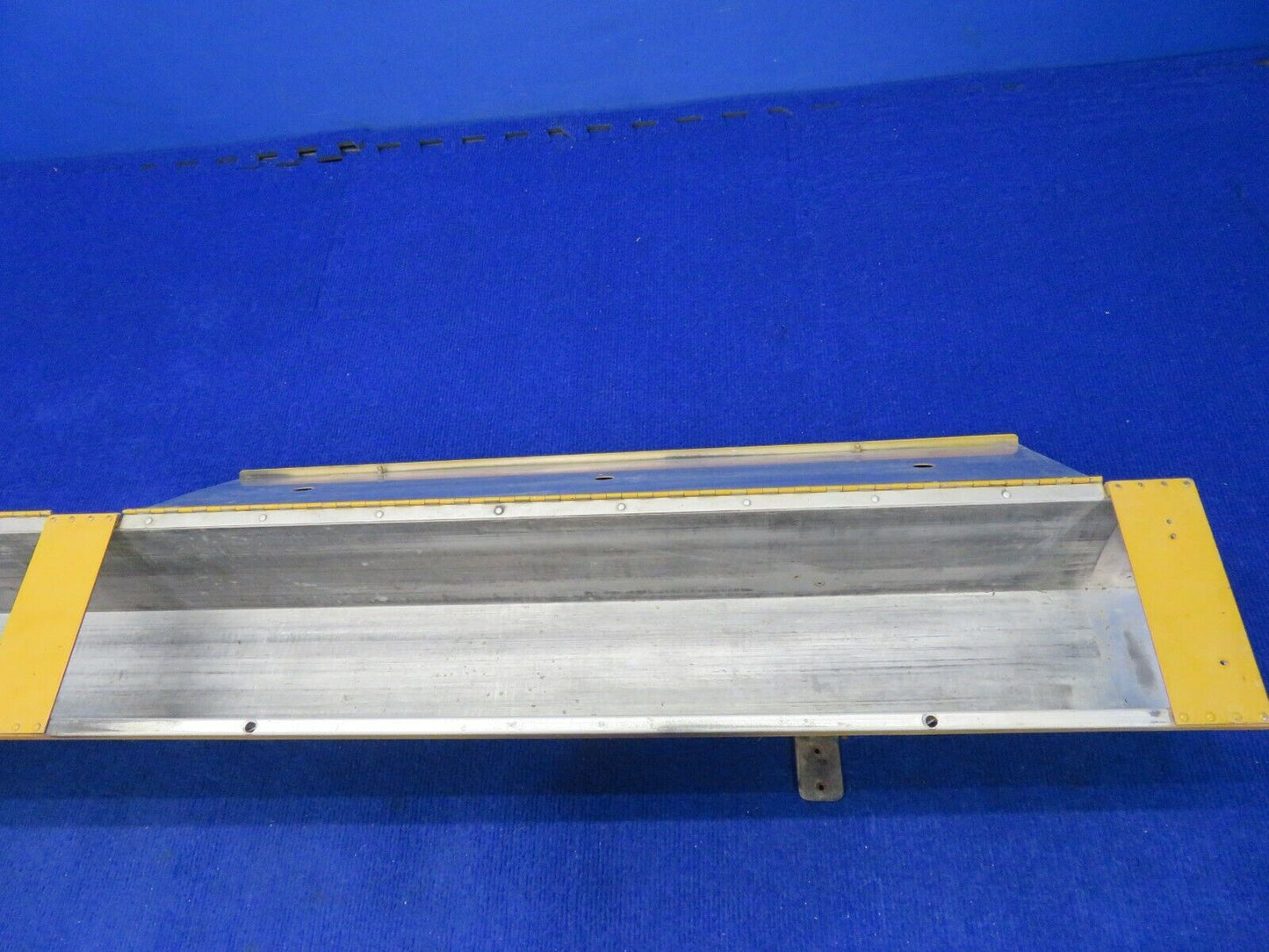Sprayer AG Airplane Automatic Flagman Dispenser Length 73" (0422-99)