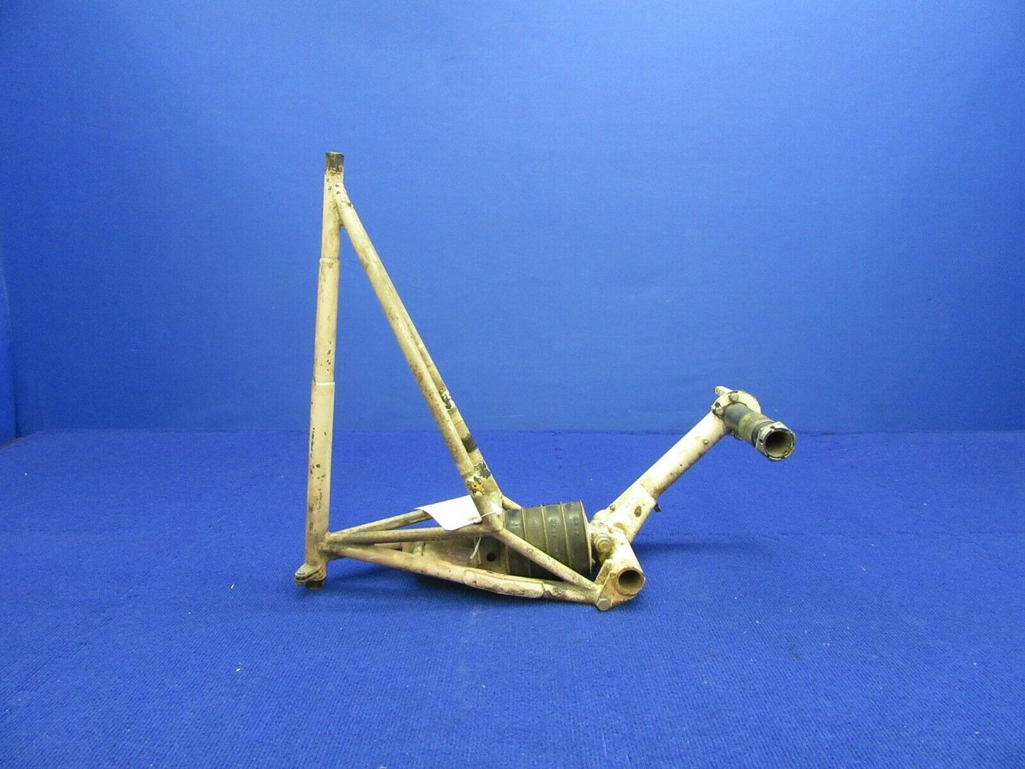 Mooney M20J Main Gear Strut LH P/N 520022-501 (1121-563)