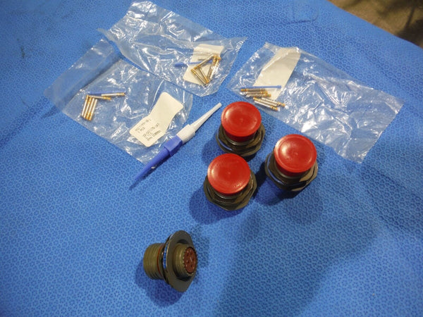 Amphenol Circular Connector P/N D38999/24WD5SN   (1015-16)