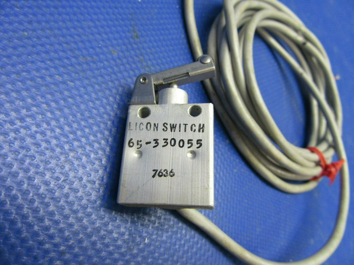 Licon Switch P/N 65-330055 NOS (1021-438)