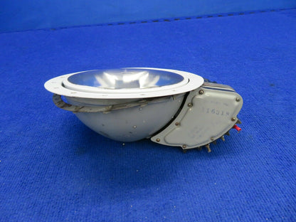 Cessna 310 Grimes Landing Light w/ Motor 24V P/N 0322006-10, G-3801A-1A (0422-72
