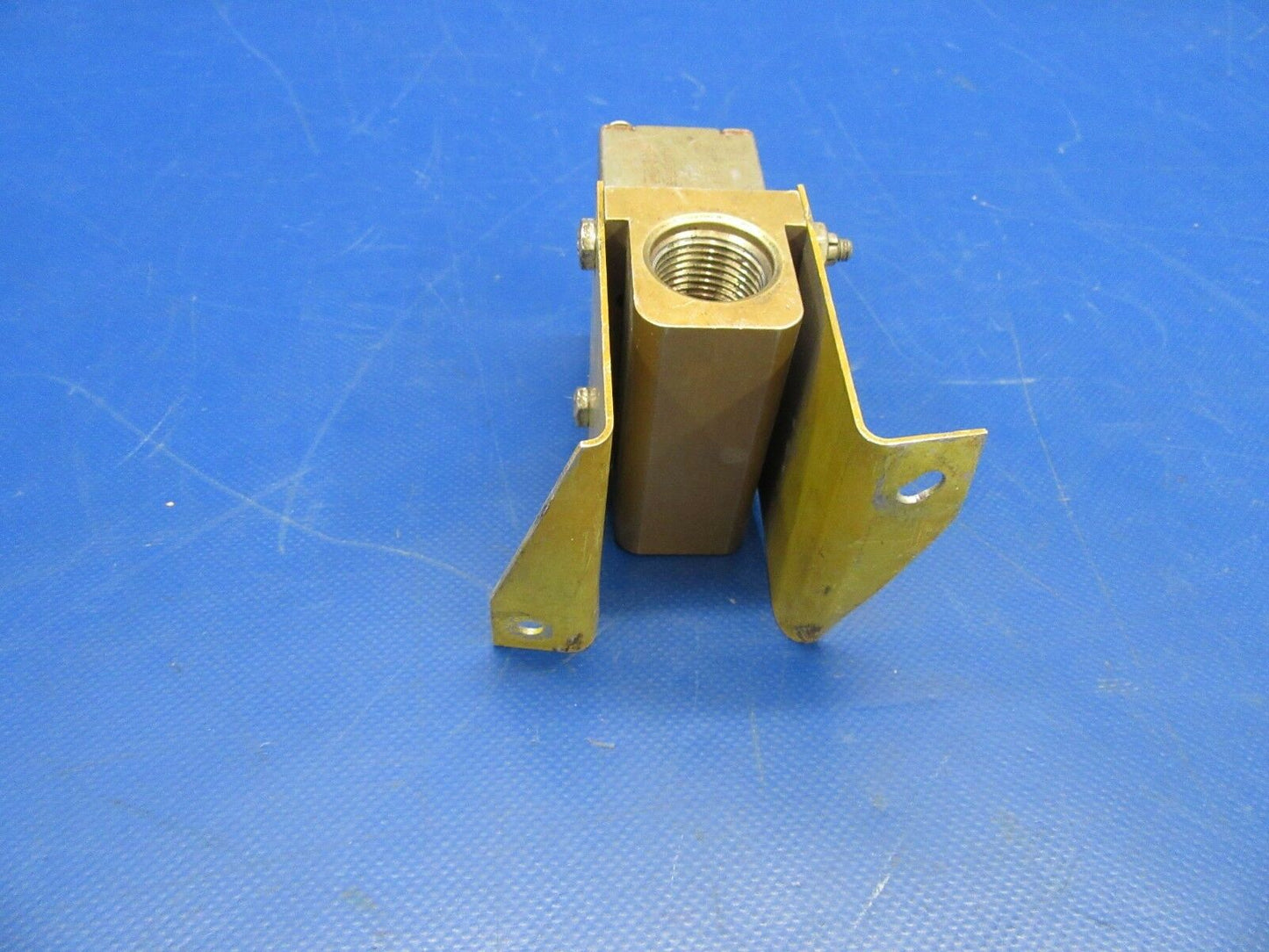Valcor Valve Shut Off P/N V14500-37 FOR PARTS (1218-178)