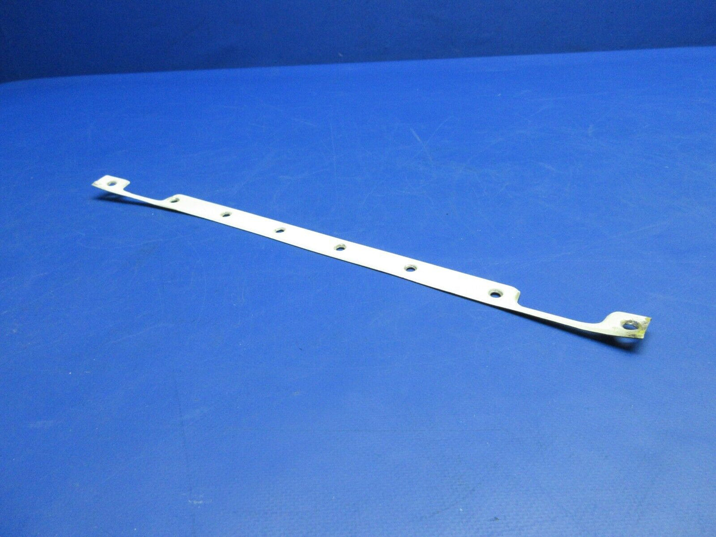 Beech 95-B55 Baron Strip Retainer Cabin P/N 50-534033-179 (0523-1181)